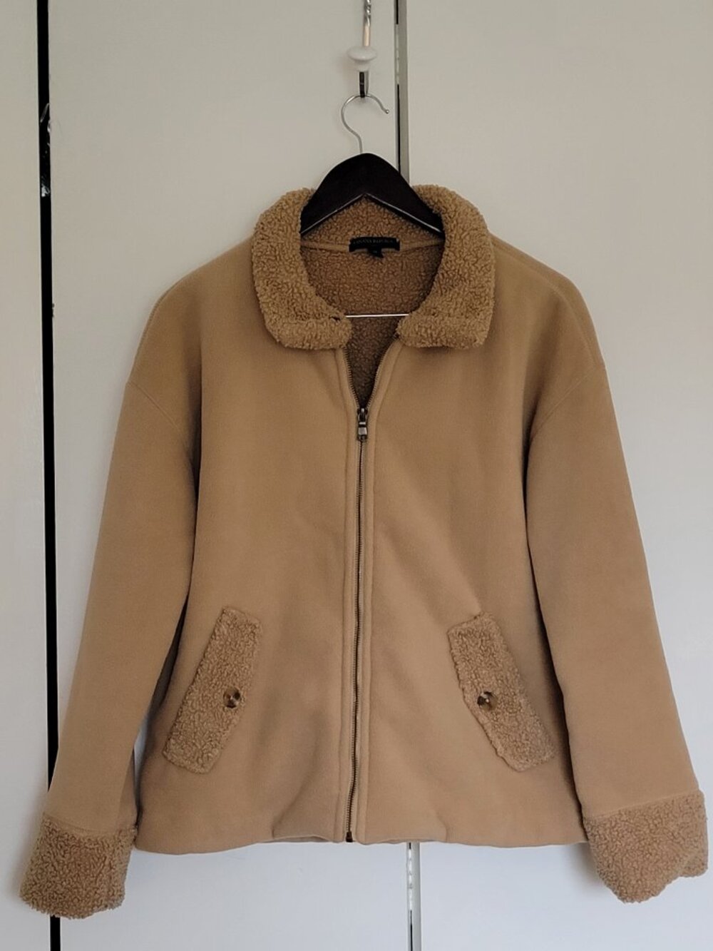 Banana Republic - faux sherpa bomber jacket, size medium, tan/camel
